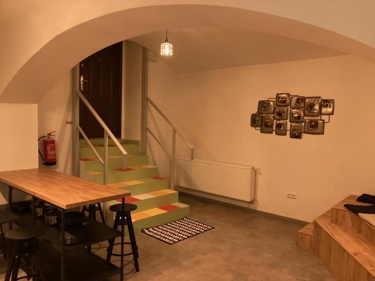 Capsule Hostel Erbenova Praha Exteriér fotografie