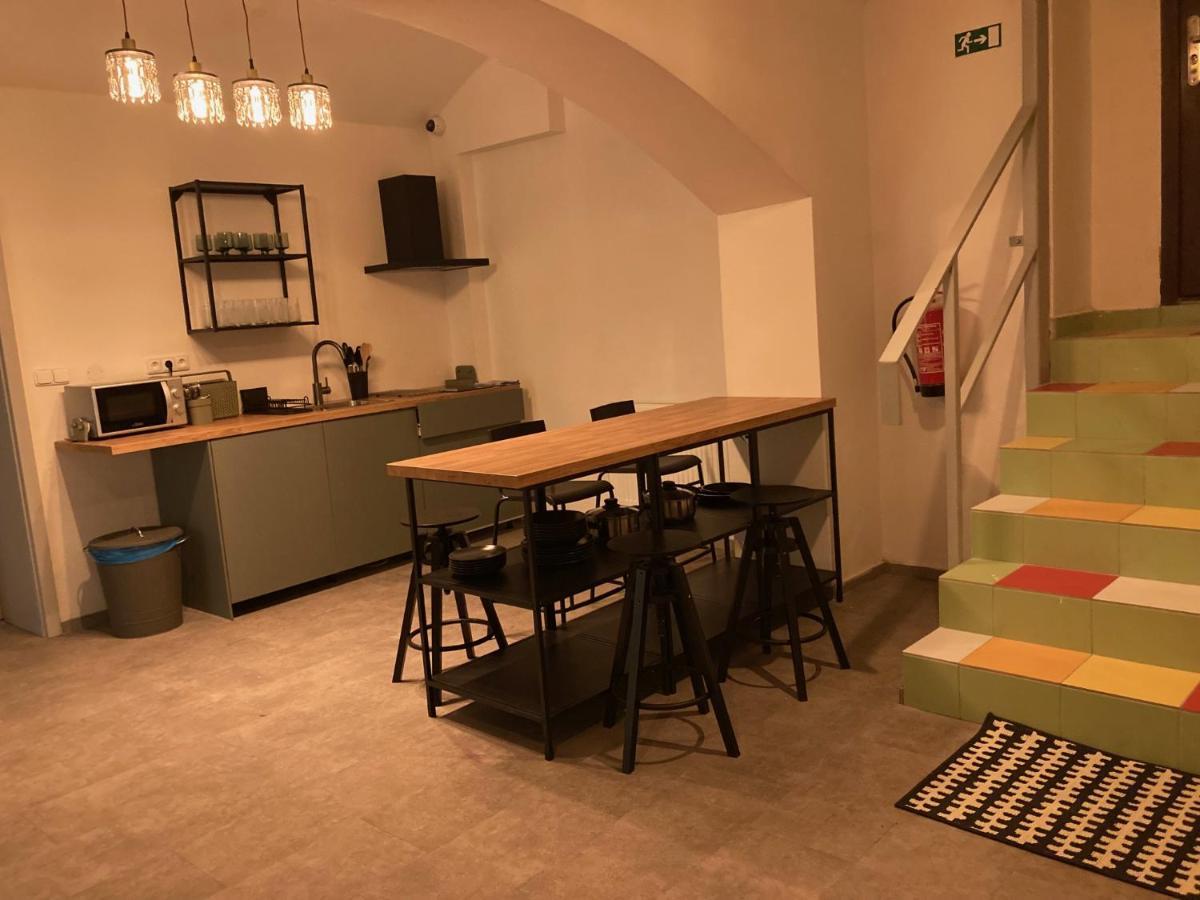Capsule Hostel Erbenova Praha Exteriér fotografie