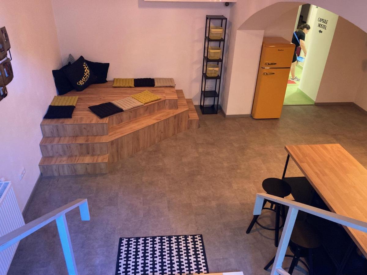 Capsule Hostel Erbenova Praha Exteriér fotografie